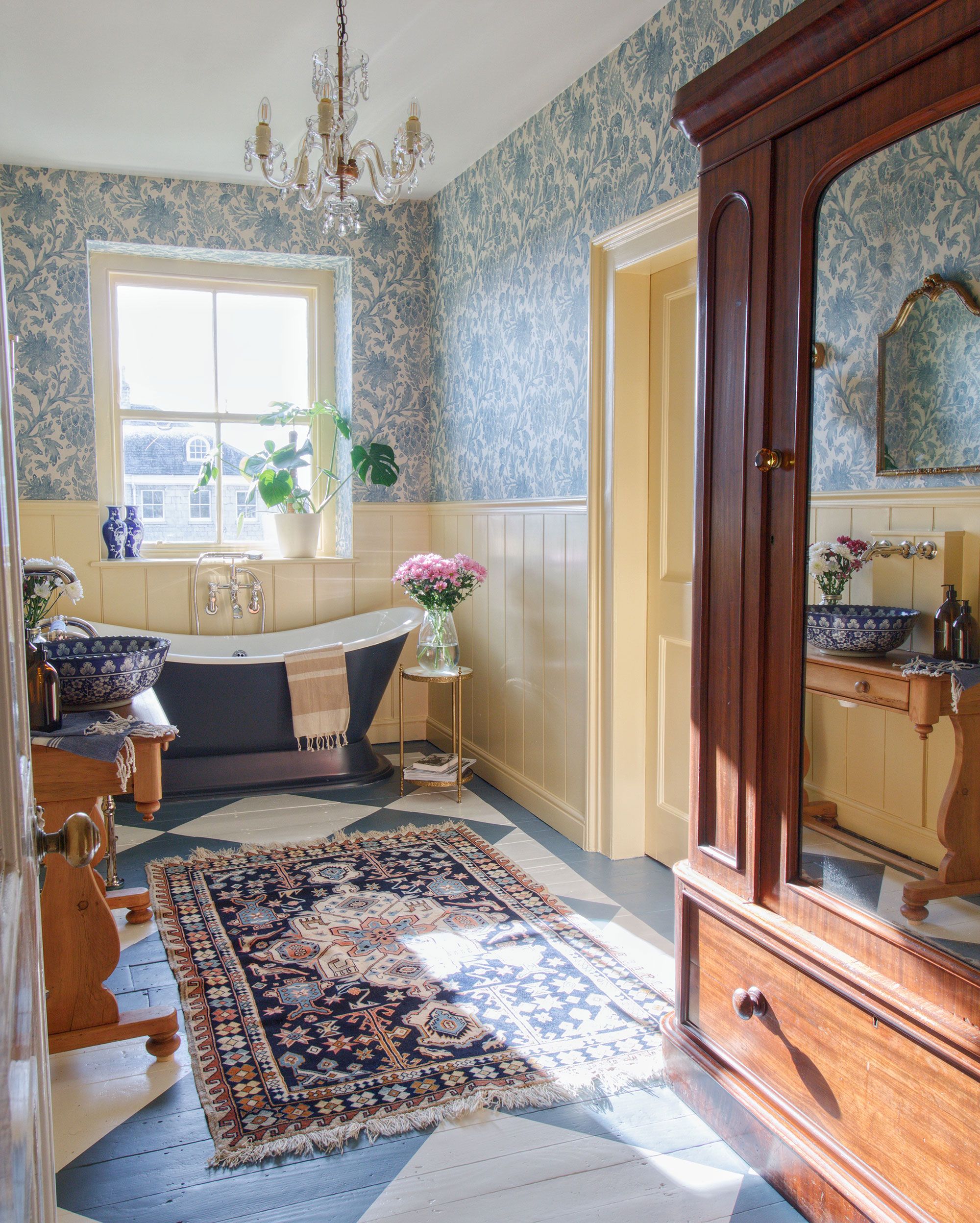 period home bathroom renovation by Greg Penn - manwithahammer