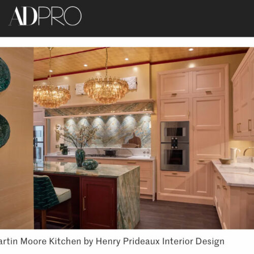WOW!house Martin Moore kitchen by Henry Prideaux interior design as seen in ADPro June 2023 - Pure White Lines Sorrento chandeliers