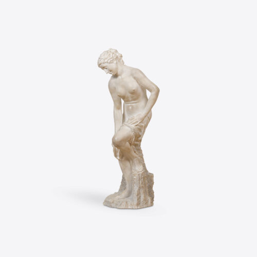 bathing lady statue