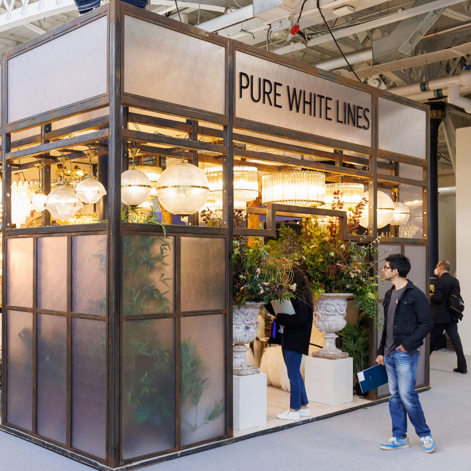 Pure_White_Lines_Europe